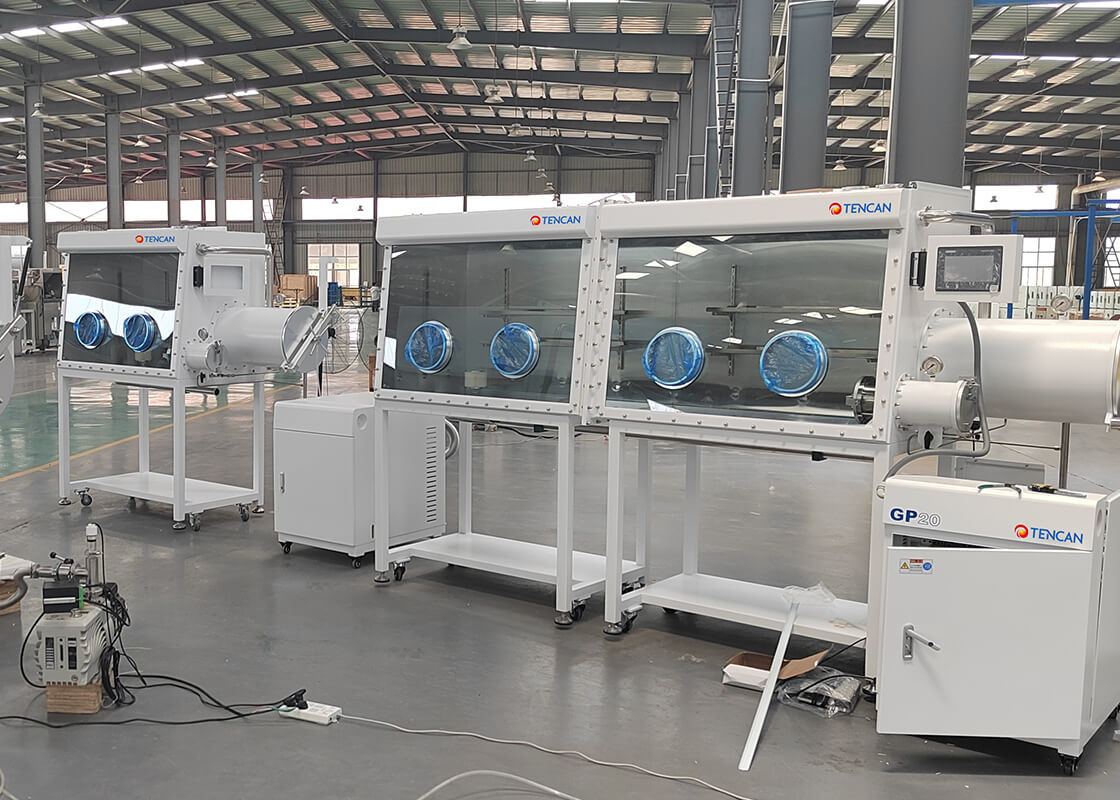 Sử dụng trong phòng thí nghiệm GBP750S-4 ((1800) Hệ thống tái tạo hộp găng tay khí thụ động với 4 găng tay cho một bên